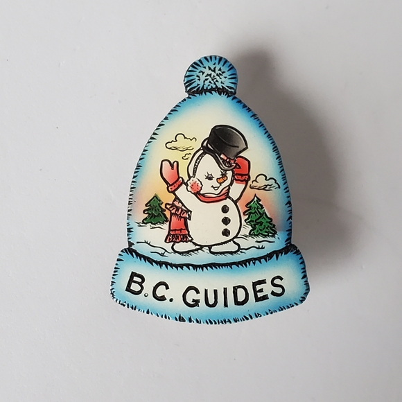BC Guides Collectible Christmas Snowman Winter Pin Girl Guides - Picture 1 of 5